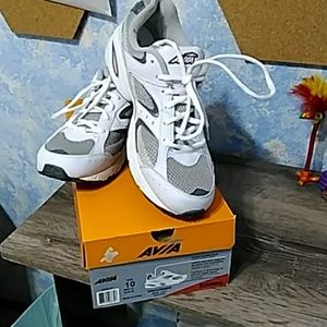 Avia womans running shoes